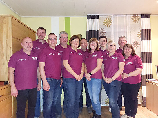 stehend von links: Jürgen Lamer, Hans Schüssel, Werner Mederer, Lorenz Herzog, Wolfgang Brandl vorne von links: Elmar Hirscheider, Wolfgang Rupp, Michaela Goll, Evi Fleischmann, Kathrin Löw, Christa Reichenberger